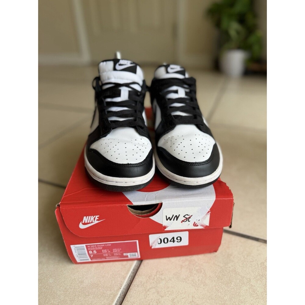 Nike Dunk Low "Panda" Black/White Sneakers sz 8.5